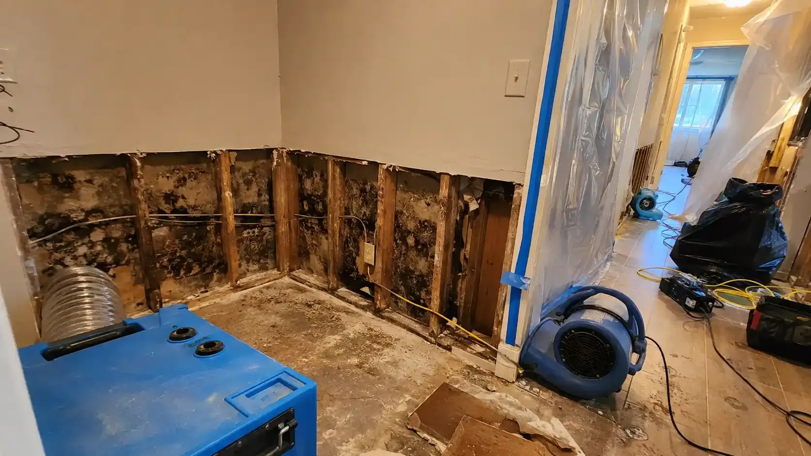 Image water damage restoration 5 waterdamagebase